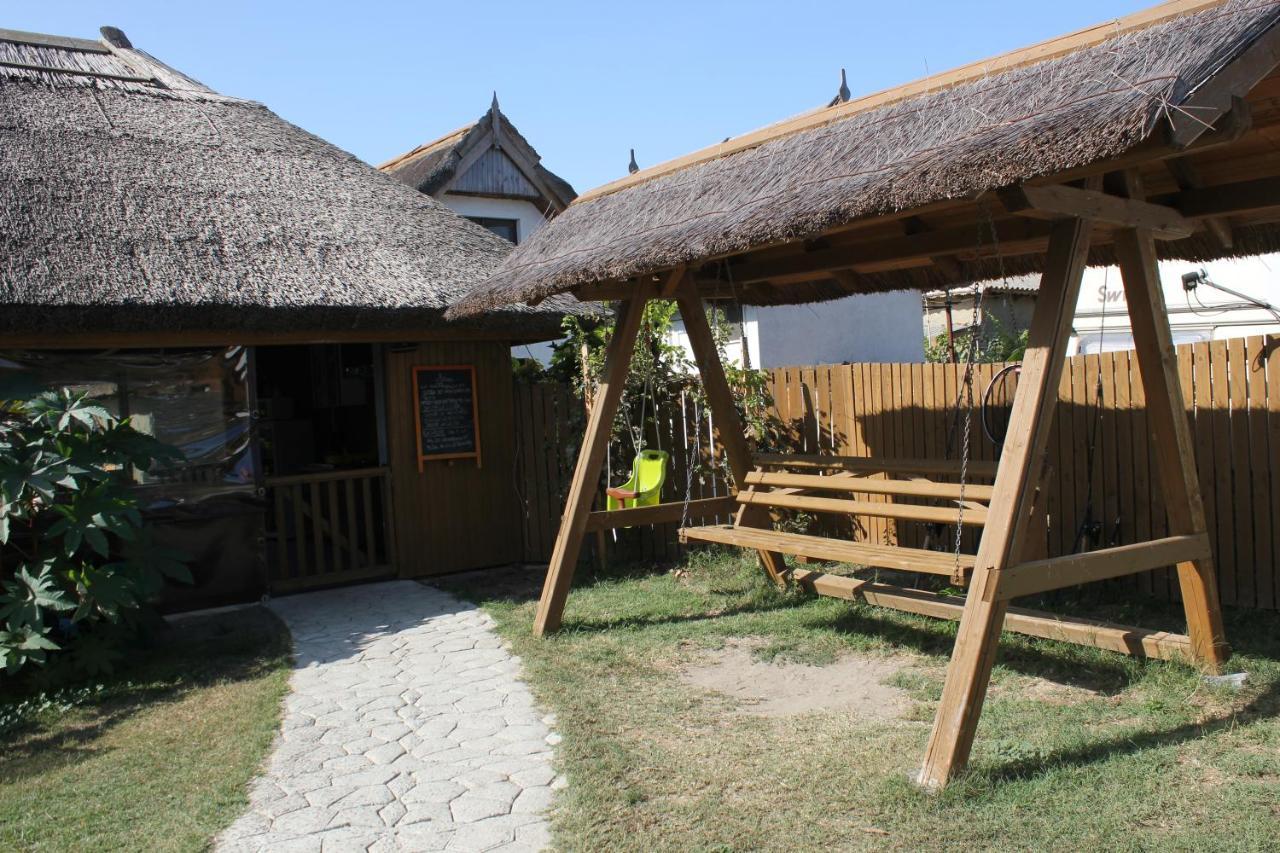 Cerdacul Cu Stuf Hotel Sfântu Gheorghe Buitenkant foto